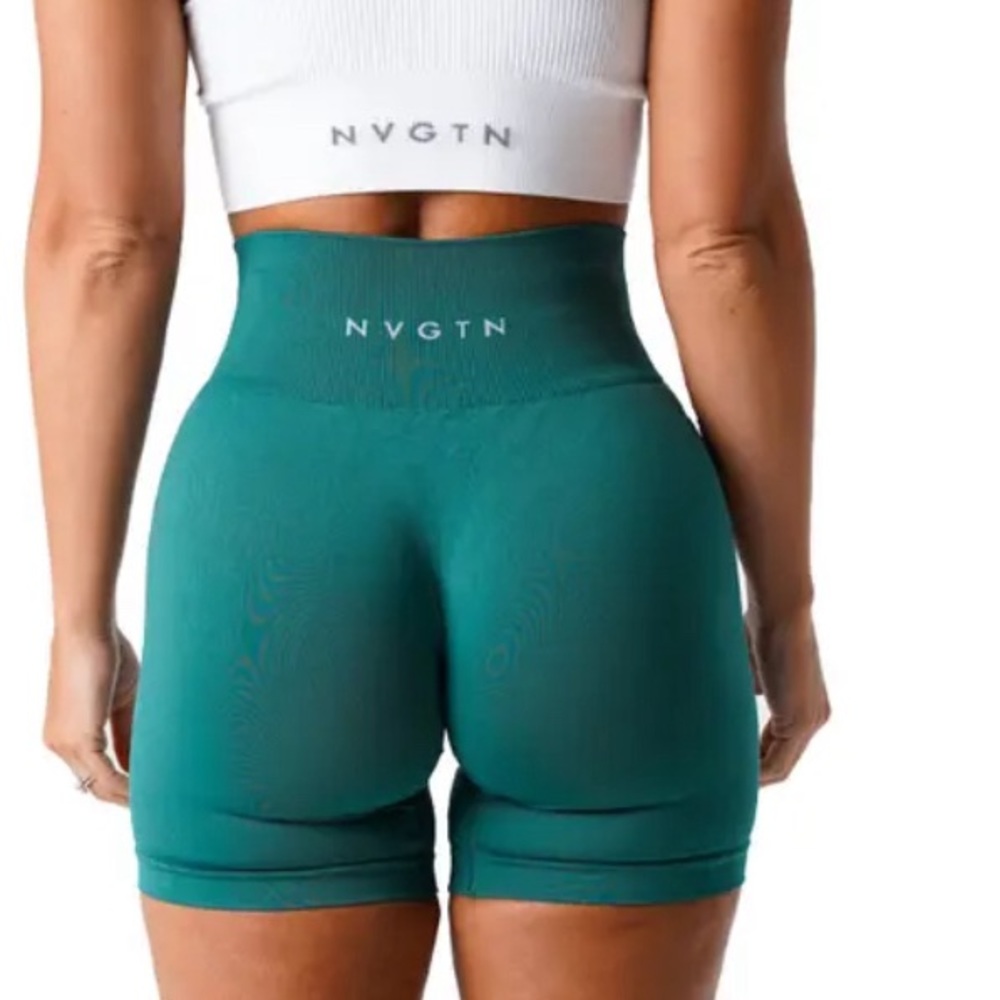EMERALD GREEN NVGTN SHORT